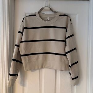 Lululemon Perfectly Oversized Crop Crew – Striped | Size 6